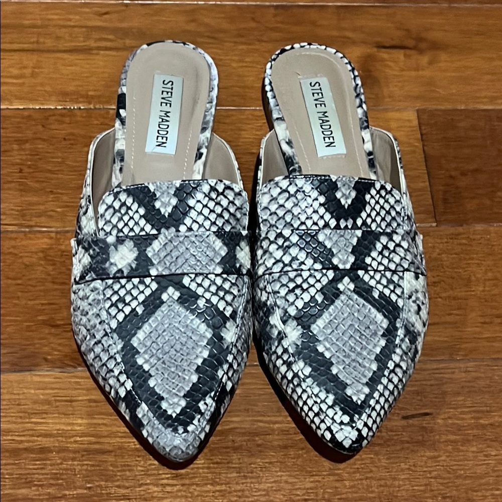 Steve Madden Black and Gray Snake Print Women's Flavor Mules 7